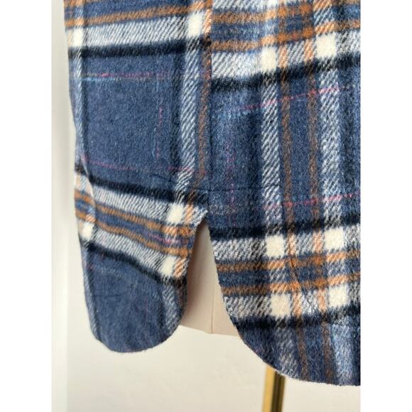 FLANNEL BLANKET JACKET Blue Plaid (Womens: Small) - Picture 6 of 11